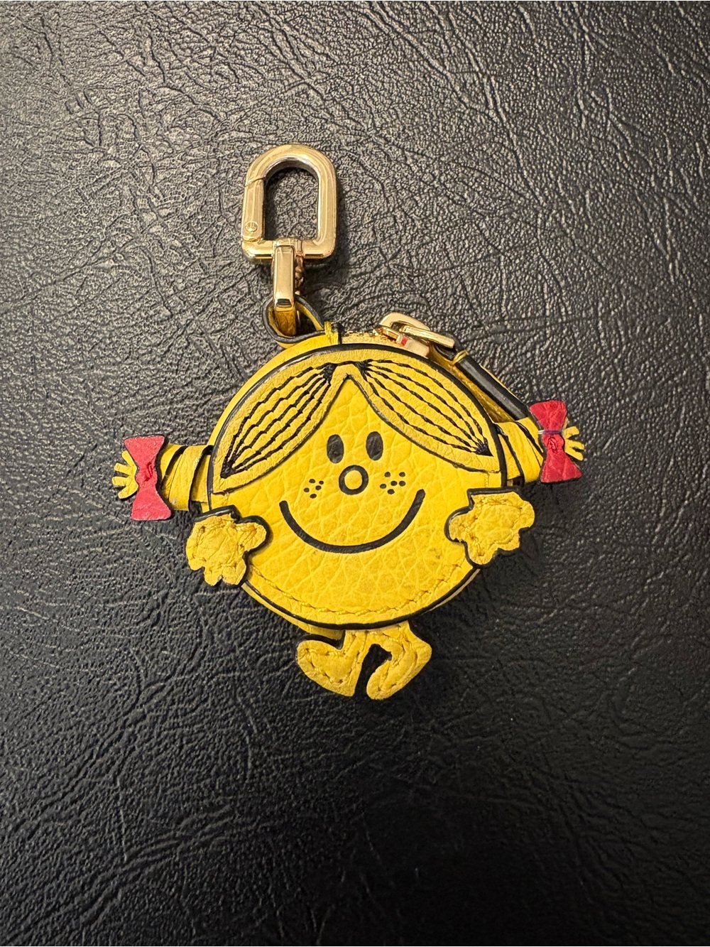 Mr. Men Miss Sunshine Maison De Sabre charm/airtag/change holder Limited Edition